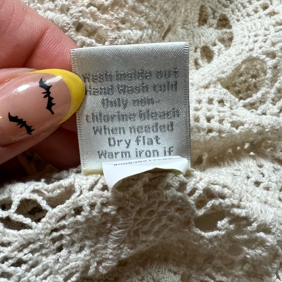 Lauren Conrad Cream Crochet Racerback Tank size Small - Picture 12 of 16